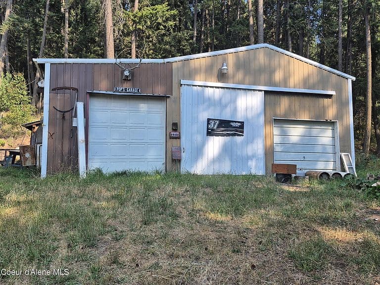9900 S Lakeview Ln photo 2