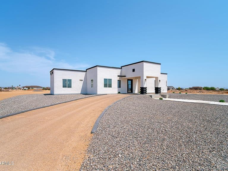 25778 W PEAKVIEW Road photo 2
