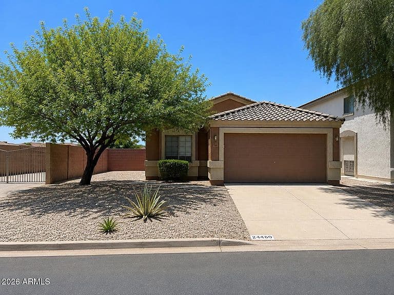 24459 N OASIS Boulevard photo 1