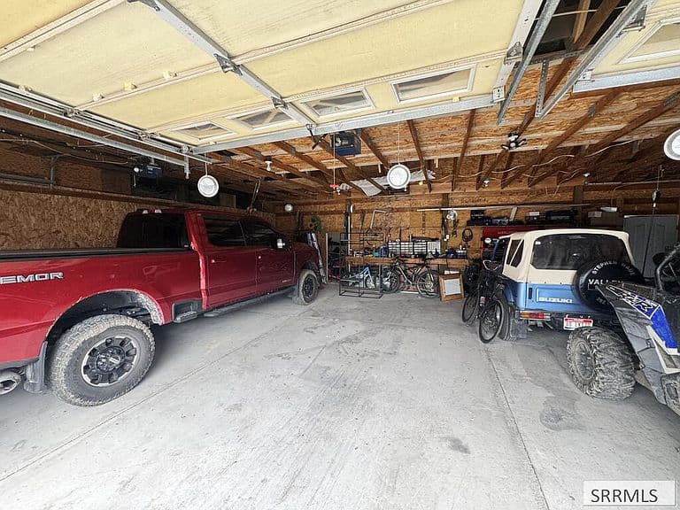 1912 N Leo Ln photo 5