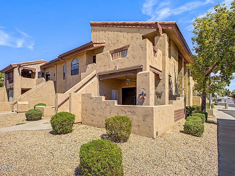 1351 N PLEASANT Drive #2049 photo 1