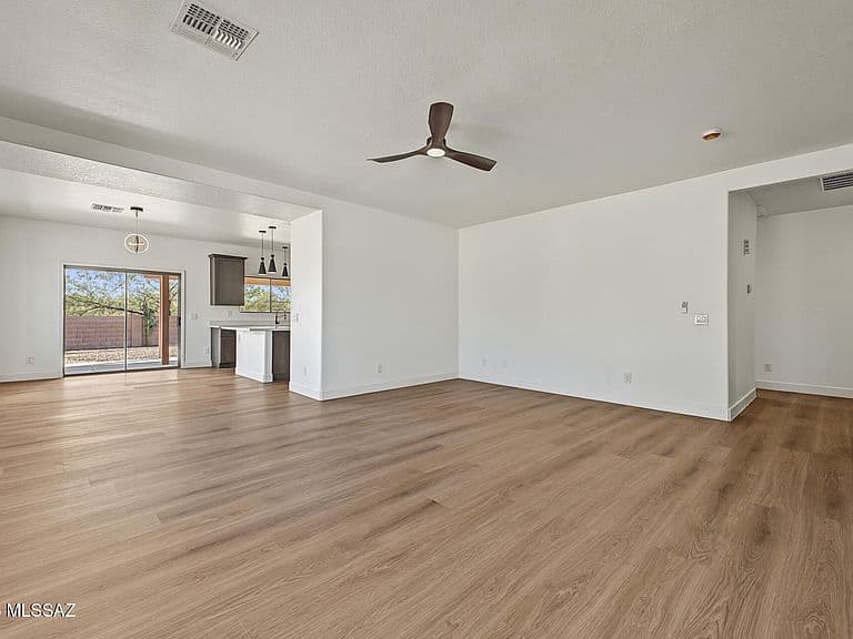 7205 S Peaceful Valley Dr photo 5