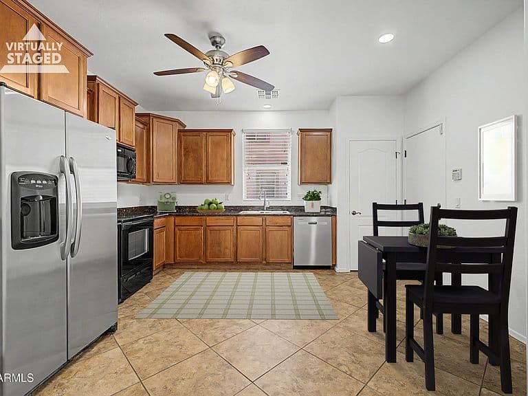 4282 E CARLA VISTA Drive photo 3