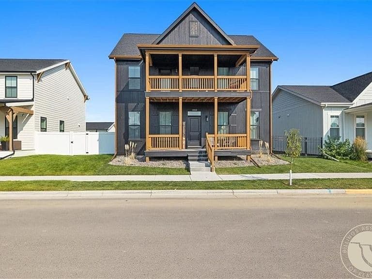 1863 Saint Paul Ln photo 1