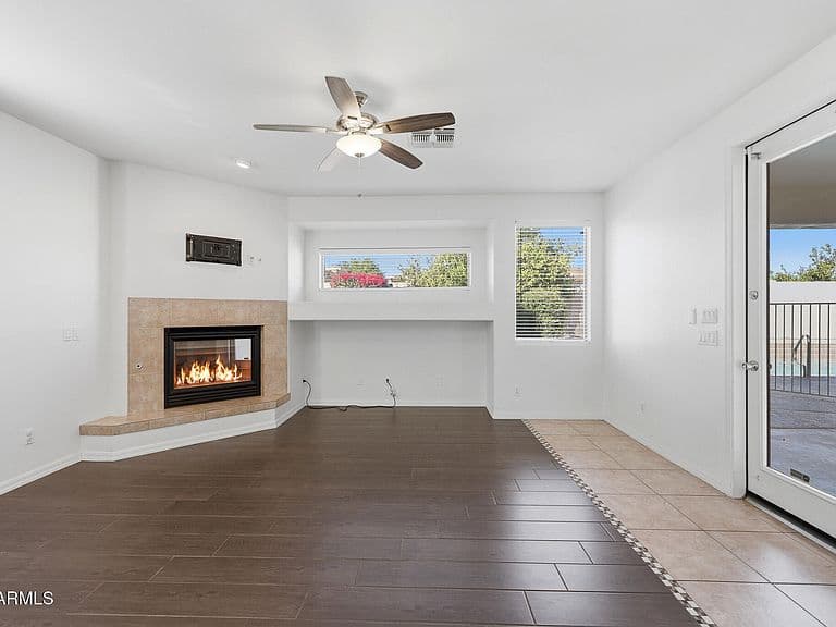 14604 W CLARENDON Avenue photo 4