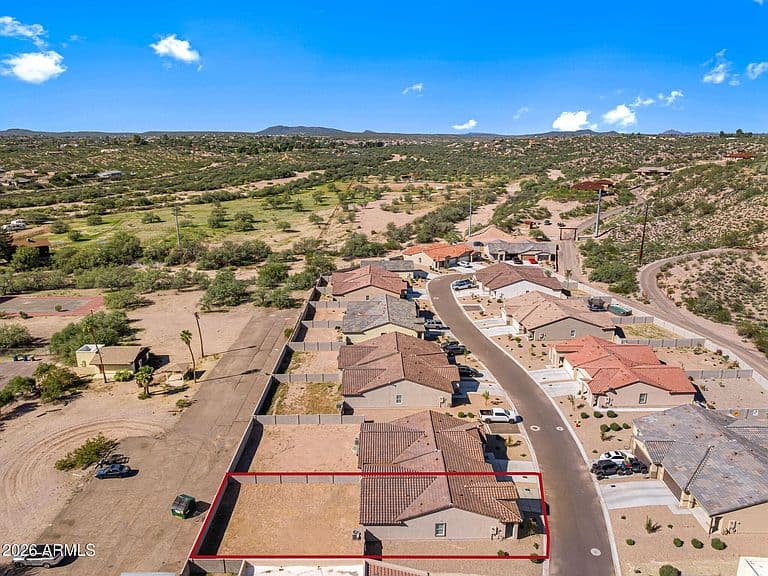 711 Dylan Court photo 3