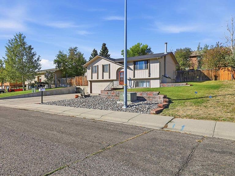 1450 S Illinois Ave photo 3