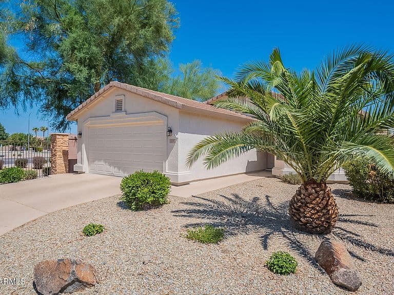 3004 E FIRESTONE Drive photo 2