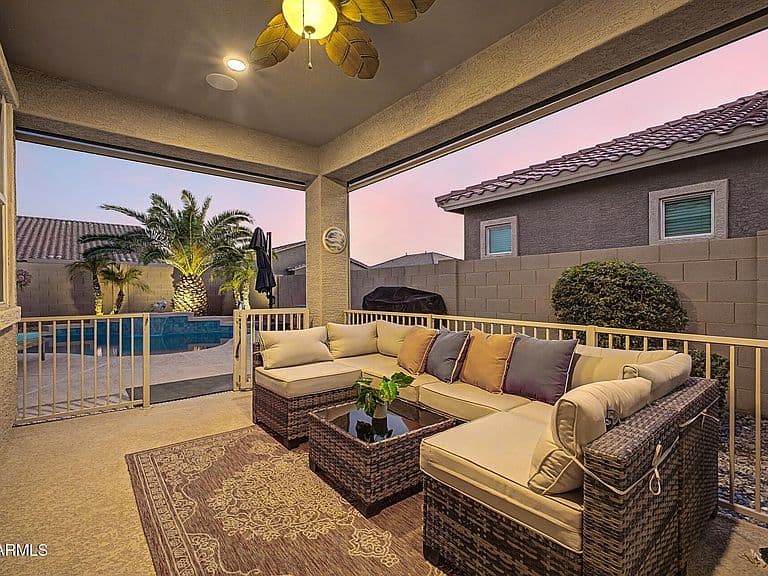 16385 W SOFT WIND Drive photo 4