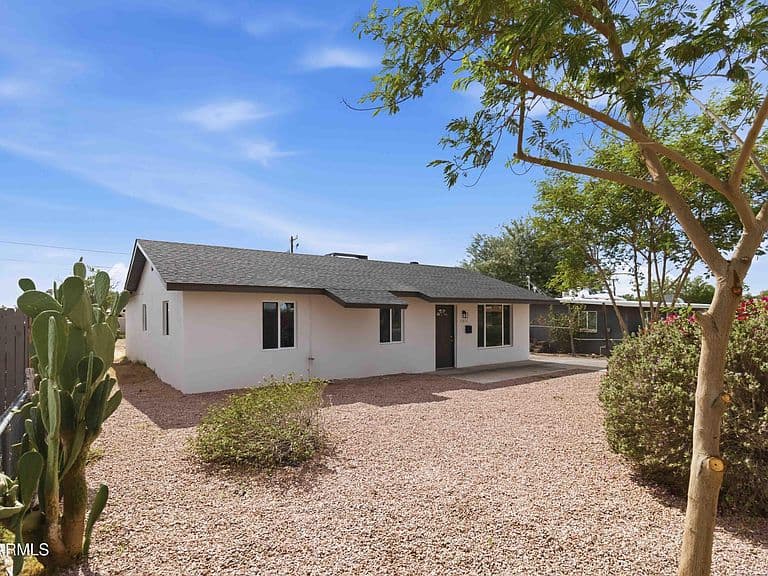 1311 W CHERYL Drive photo 5