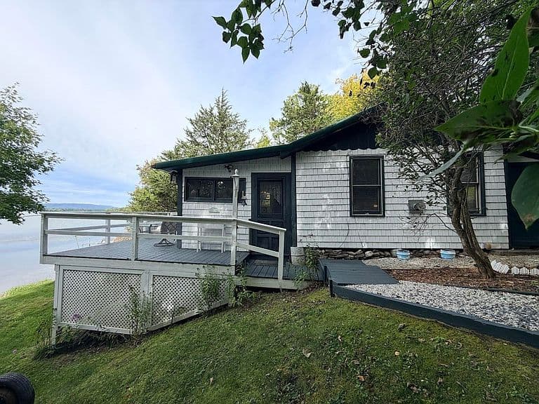 15 Sampson Road photo 1