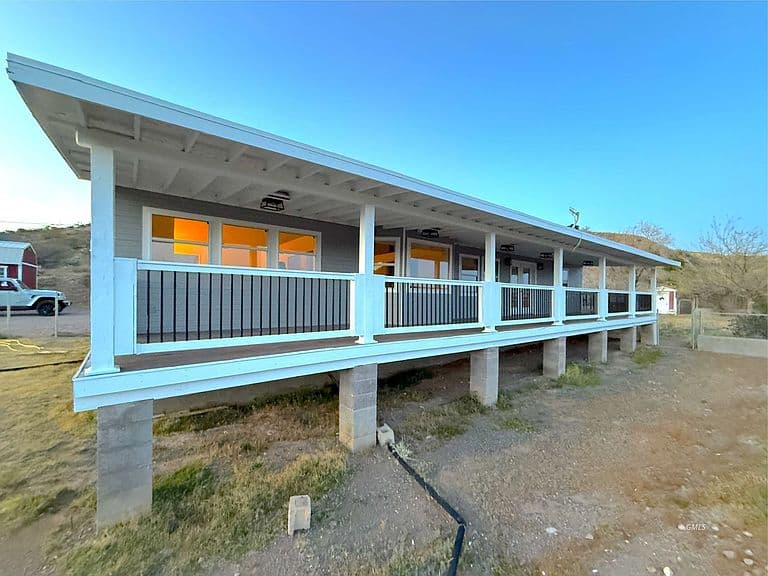 6304 W Copper Canyon Dr photo 3