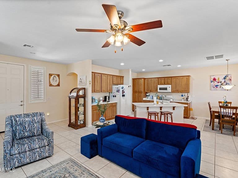 15477 W JACKSON Street photo 3