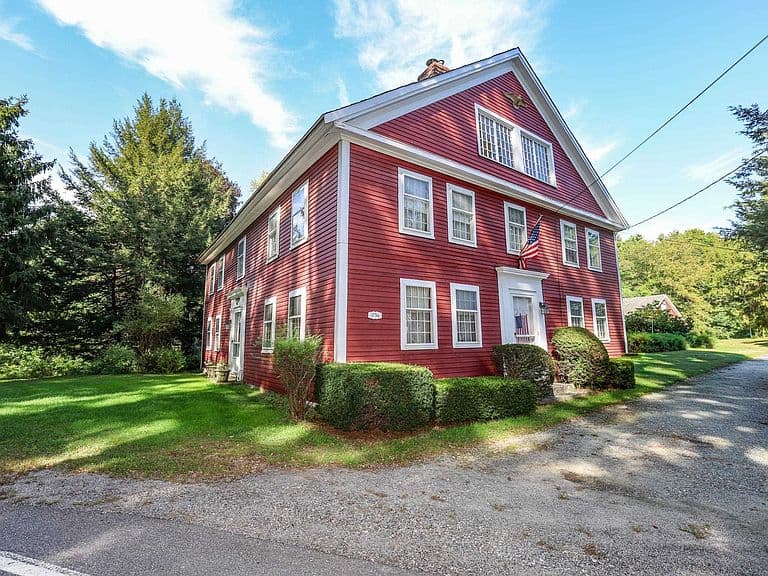 244 Boston Post Road photo 2
