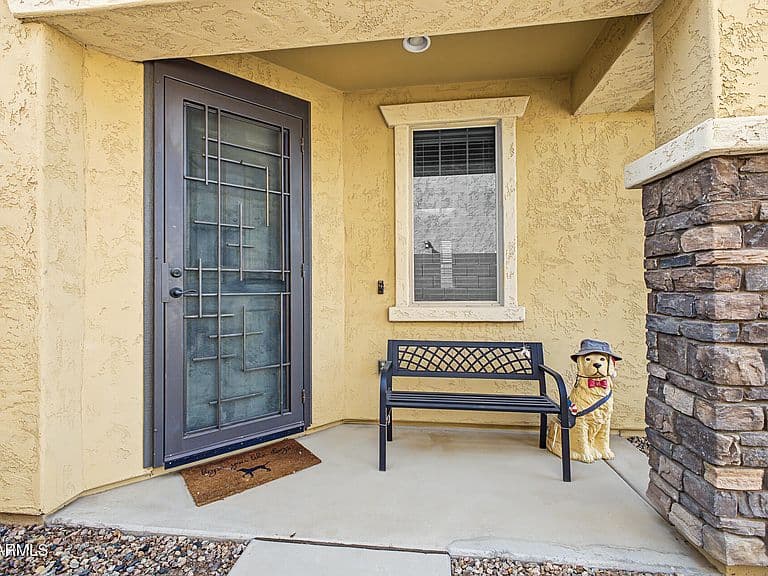 41263 W ELM Drive photo 3