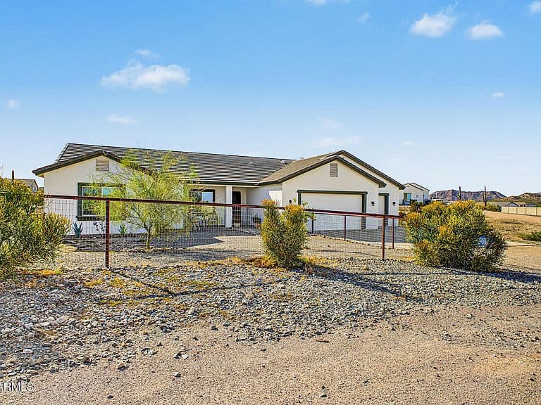 28344 N Blue Bird Road photo 3