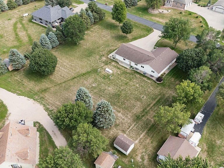 47894 Drew St photo 4