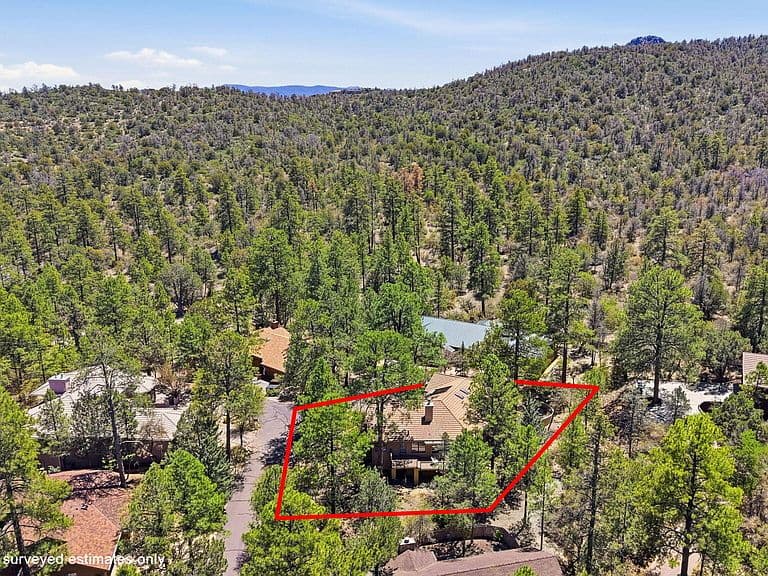 1750 CAMBRIDGE Drive photo 5