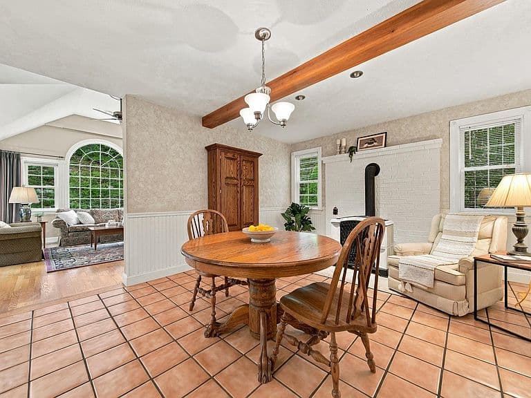 10 Winding Valley Road photo 5