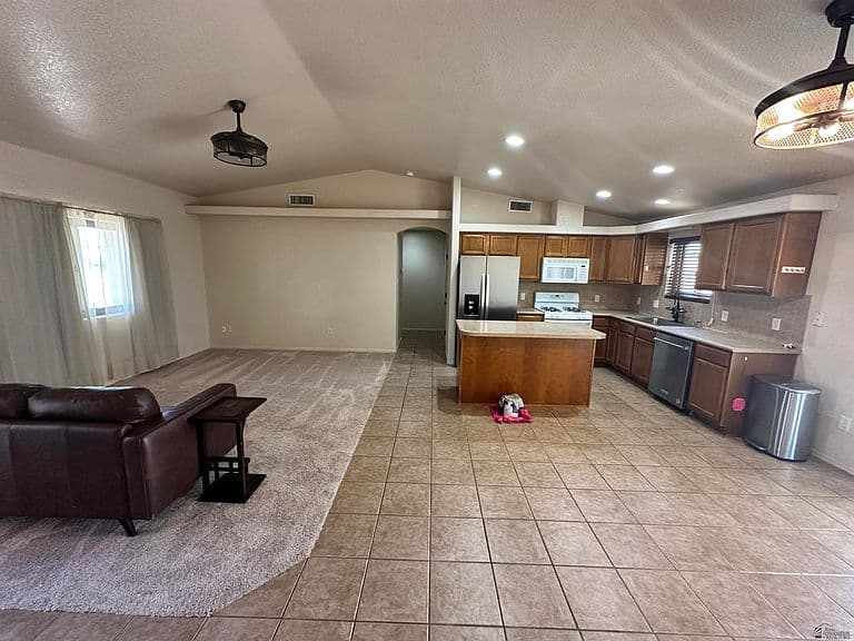11816 E Omega Ln photo 4