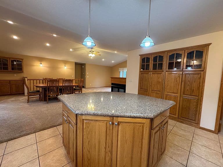 330 N Lake Blvd photo 5