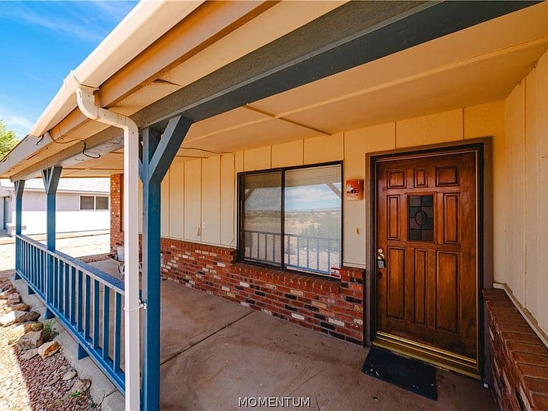 9930 N Pioneer Way photo 5