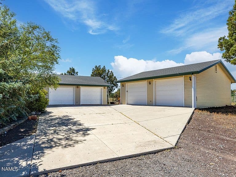 13074 Longhorn Way photo 4