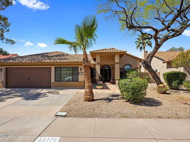 12770 N 90TH Way photo 1