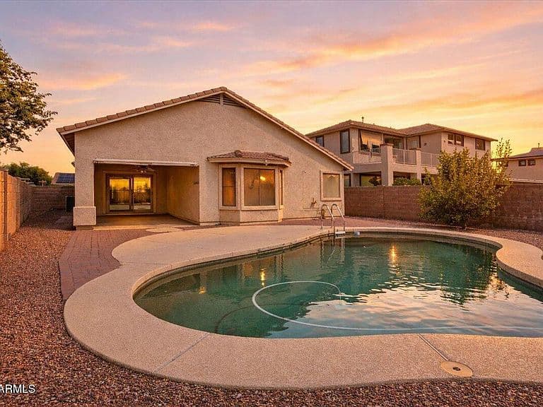 16679 W SAGUARO Lane photo 2