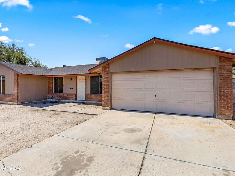 4520 W Lynn Cir photo 2