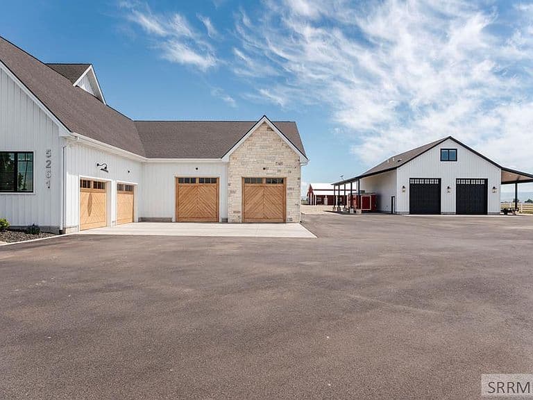 5261 S 55 W photo 5