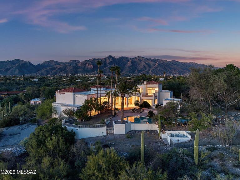 5151 N Calle Ladero photo 1