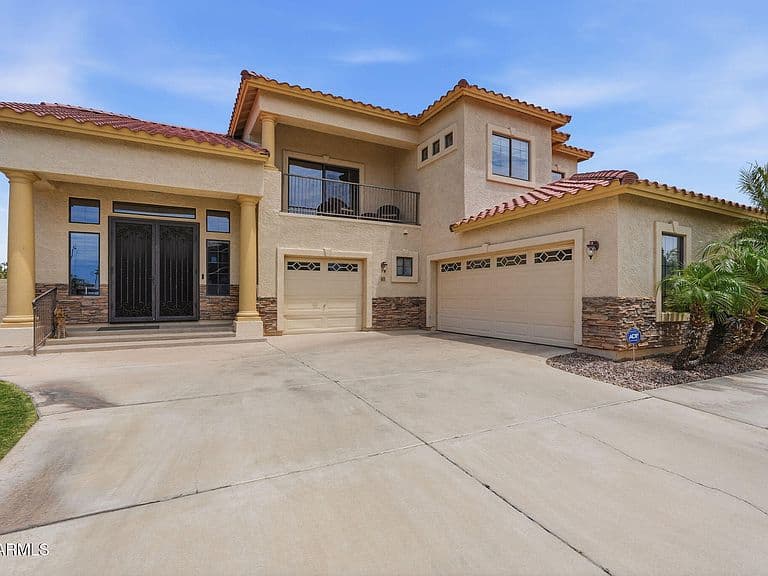 3644 E DEL RIO Street photo 1
