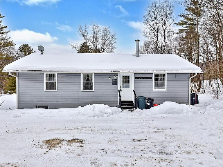 283 Goodrich Road photo 4