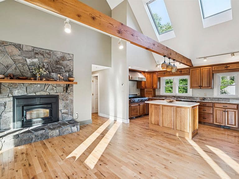 184 Hartland Hill Road photo 3