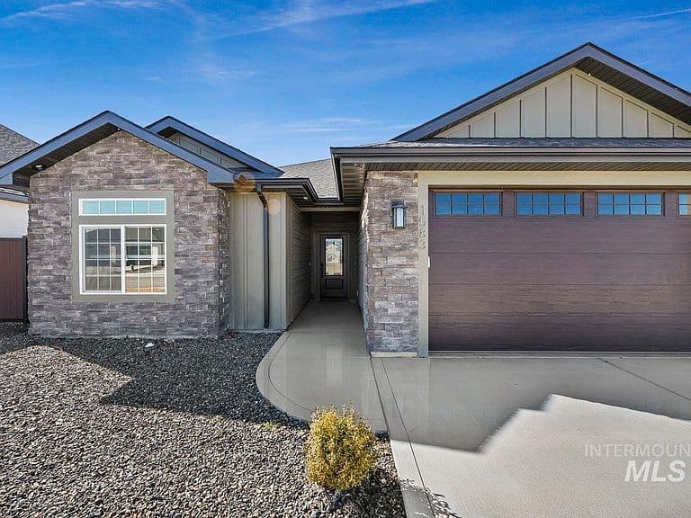 1583 Lagoon Ln photo 3