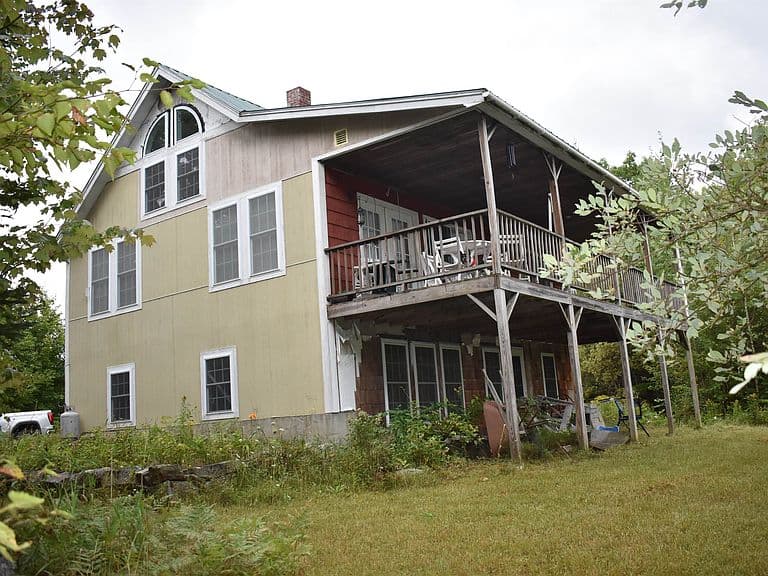 185 DRISCOLL DRIVE photo 1