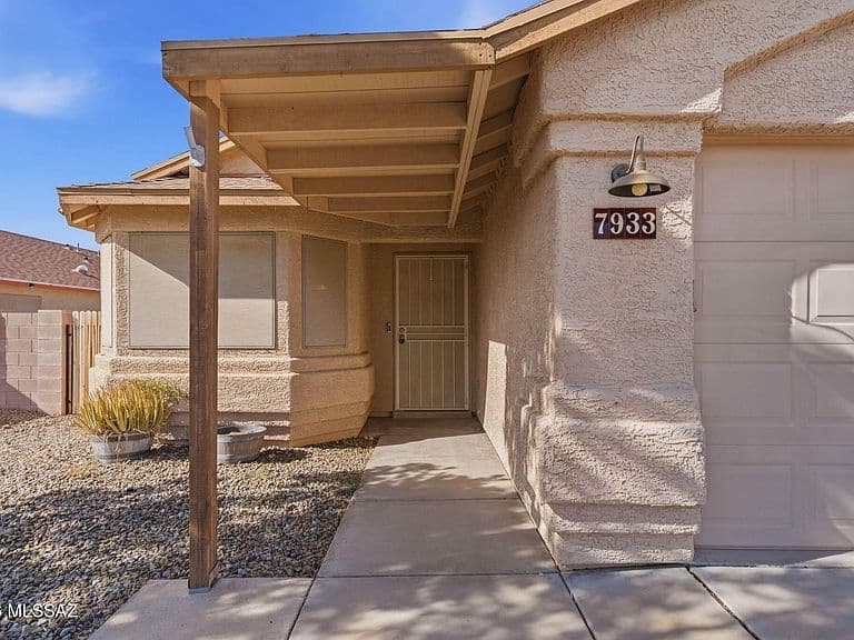 7933 E Jennifer Anne Dr photo 4
