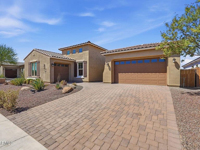 18618 W Cathedral Rock Drive photo 1