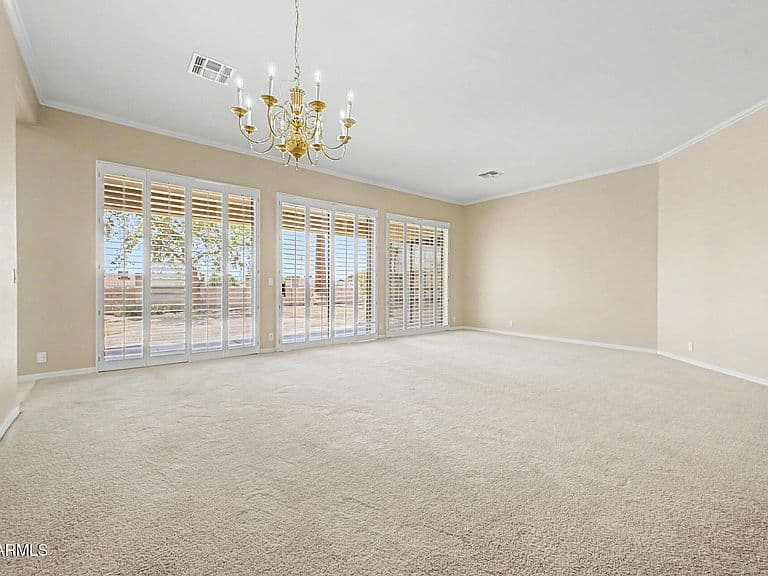 1414 N ROBIN Lane photo 5