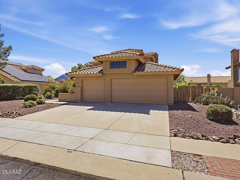 1061 W Antelope Creek Way photo 2