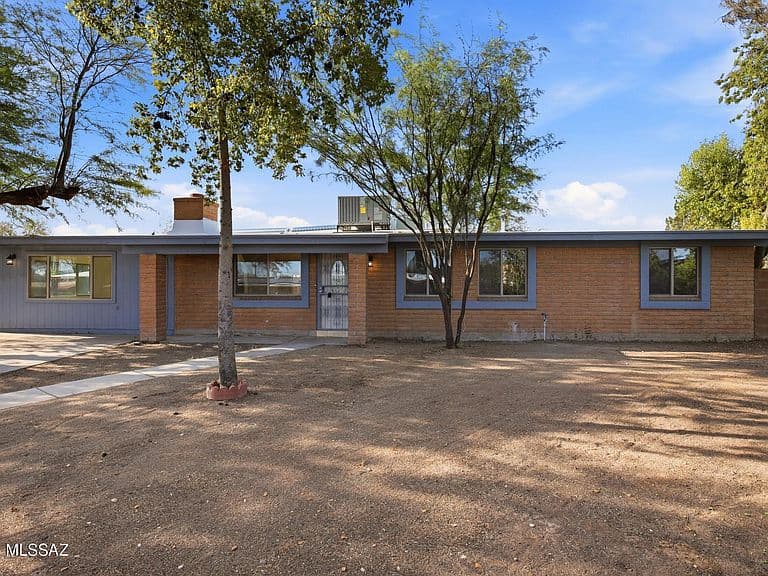 2340 W Placita De Ramo photo 5