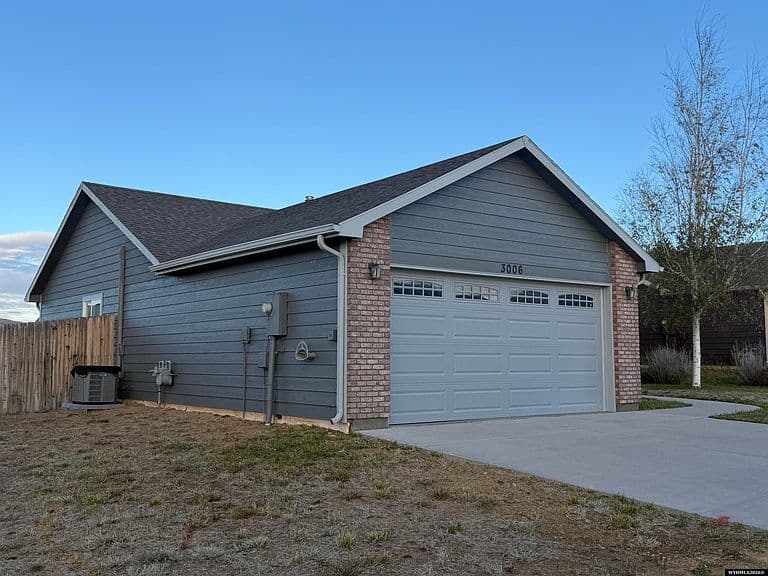 3006 Lerwick Dr photo 2