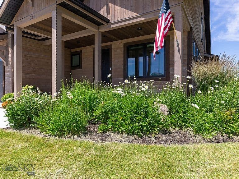 631 White Horse Loop photo 3