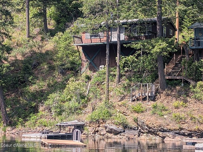 15886 S Spirit Lake Rd photo 2