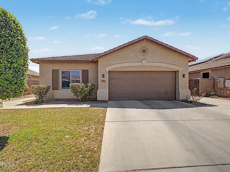 4365 E CHERRY HILLS Drive photo 1