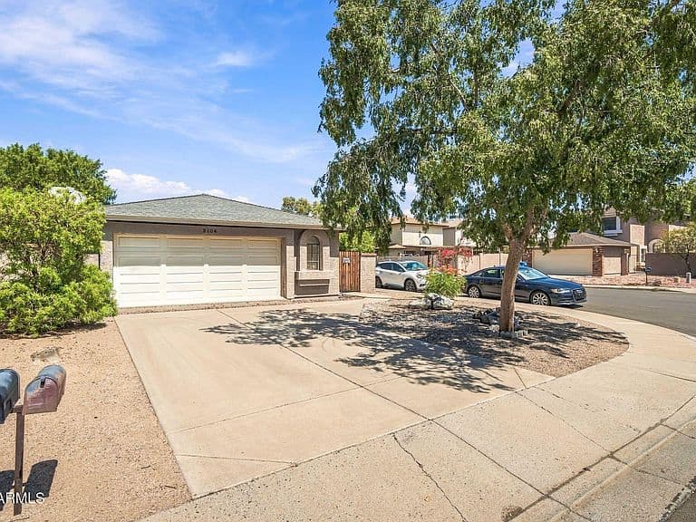 3704 W VILLA MARIA Drive photo 2