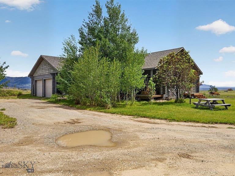 12 Merlin Dr photo 3