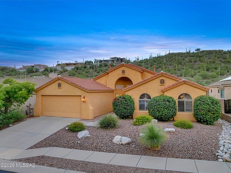 4319 N Ocotillo Canyon Dr photo 2