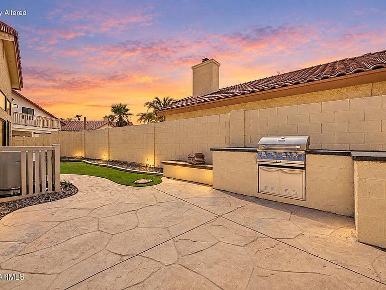 11010 W CRIMSON Lane photo 4